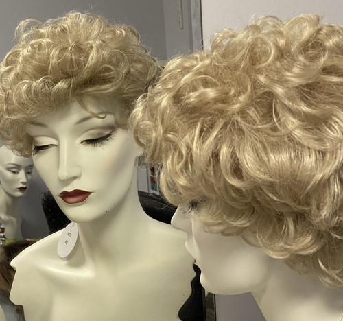 Synthetic wig wavy option pull - option,