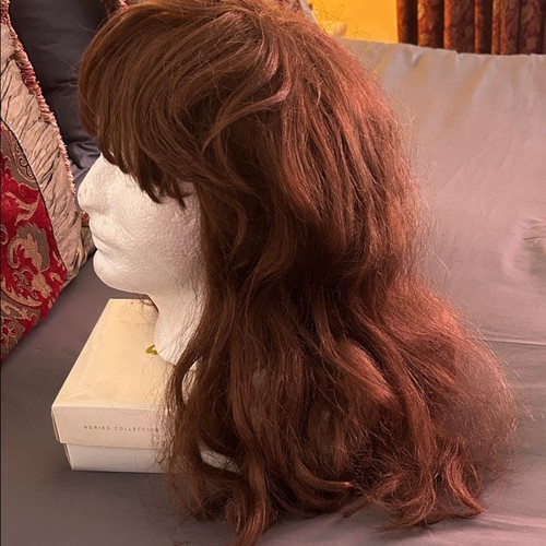 Luxurious brown hair - luxurious,